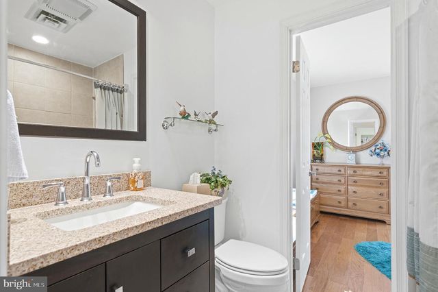 18 QUAILWOOD PKWY, La Plata, MD 20646