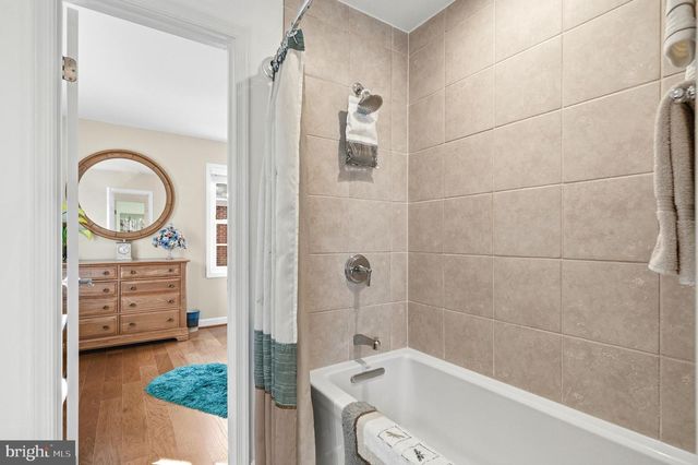 18 QUAILWOOD PKWY, La Plata, MD 20646