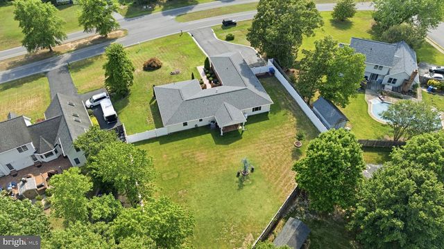 18 QUAILWOOD PKWY, La Plata, MD 20646