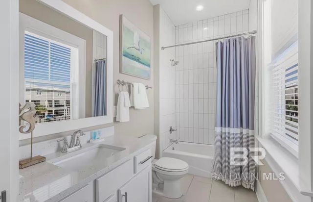 951 W Lagoon Avenue U, Gulf Shores, AL 36542