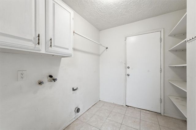 12126 Pine Knoll Dr Drive, Houston, TX 77099
