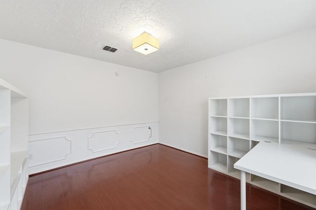 12126 Pine Knoll Dr Drive, Houston, TX 77099