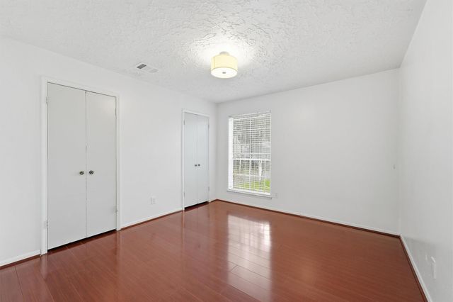 12126 Pine Knoll Dr Drive, Houston, TX 77099