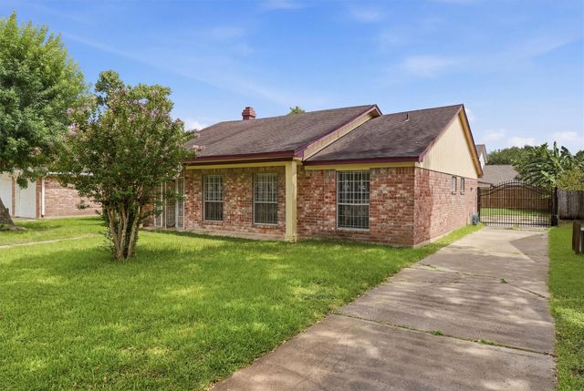 12126 Pine Knoll Dr Drive, Houston, TX 77099