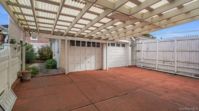 90-37 211 Street, Queens Village, NY 11428