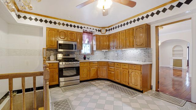 90-37 211 Street, Queens Village, NY 11428