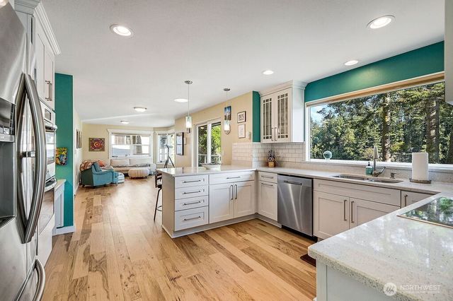 51 S Bayview Drive, Port Ludlow, WA 98365