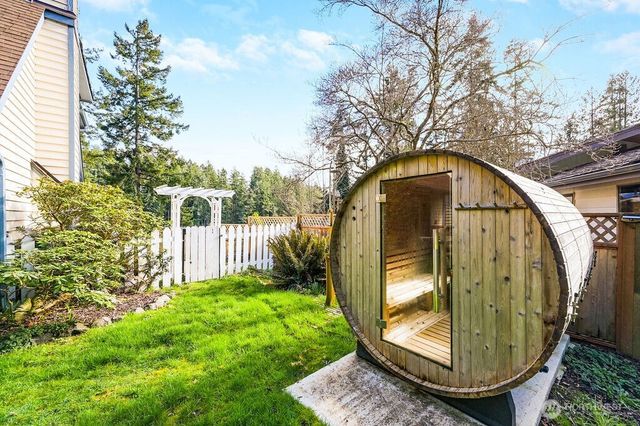 51 S Bayview Drive, Port Ludlow, WA 98365