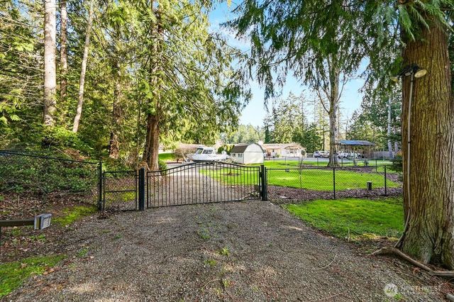 51 S Bayview Drive, Port Ludlow, WA 98365