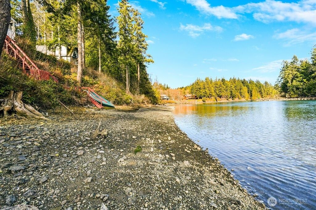 51 S Bayview Drive, Port Ludlow, WA 98365