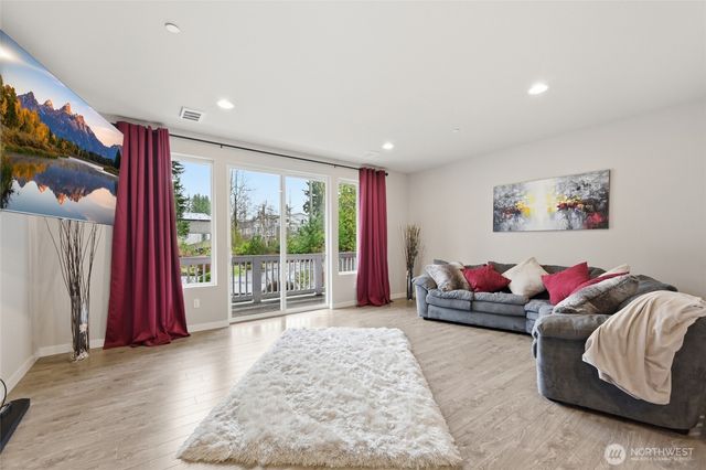 1916 78th Place SE, Everett, WA 98203