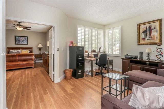 1115 Linden Street, Hollywood, FL 33019