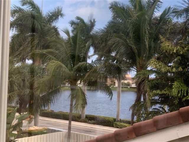 1115 Linden Street, Hollywood, FL 33019