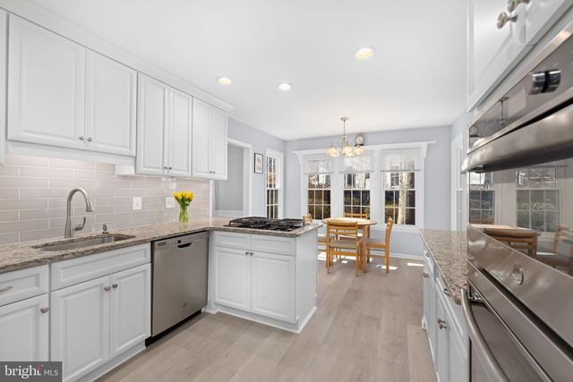 9451 LAPSTRAKE LN, Burke, VA 22015