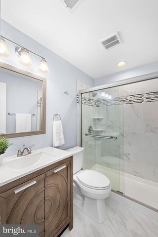 9451 LAPSTRAKE LN, Burke, VA 22015