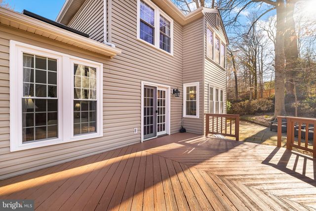 9451 LAPSTRAKE LN, Burke, VA 22015