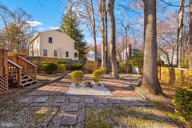 9451 LAPSTRAKE LN, Burke, VA 22015