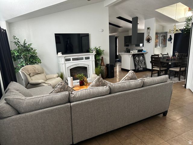 265 N MINDELLA WAY, Layton, UT 84041