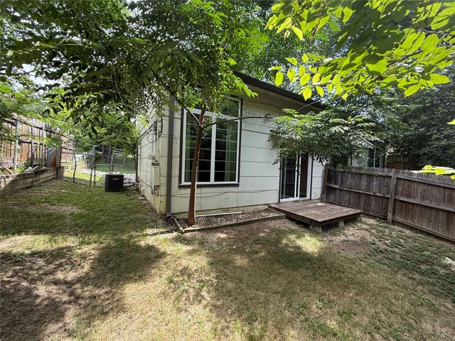 5301 Lovell Avenue 5303, Fort Worth, TX 76107