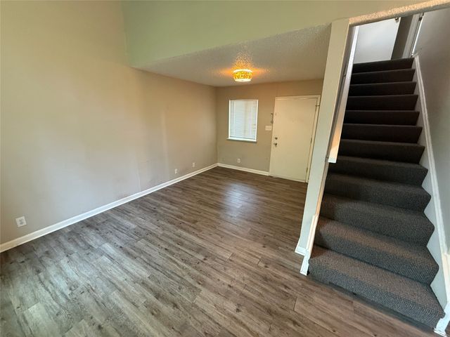 5301 Lovell Avenue 5303, Fort Worth, TX 76107