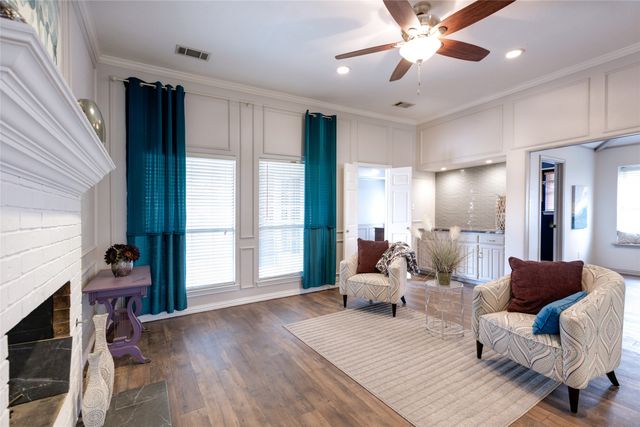 2024 Carillon Lane, Carrollton, TX 75007