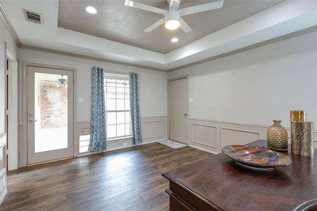 2024 Carillon Lane, Carrollton, TX 75007