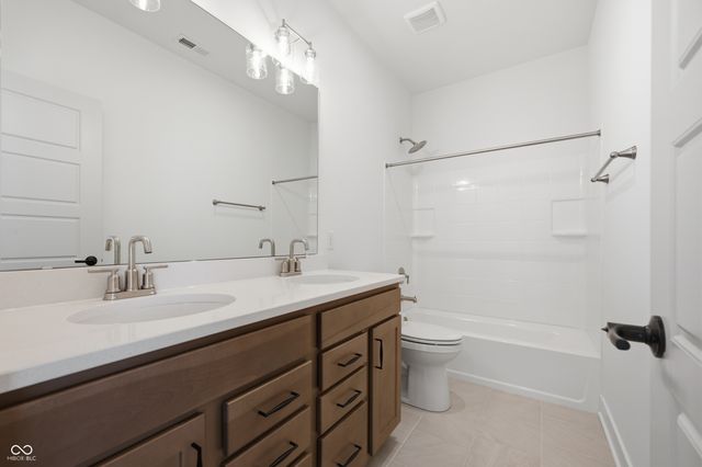 19637 Wood Farm Place, Westfield, IN 46074