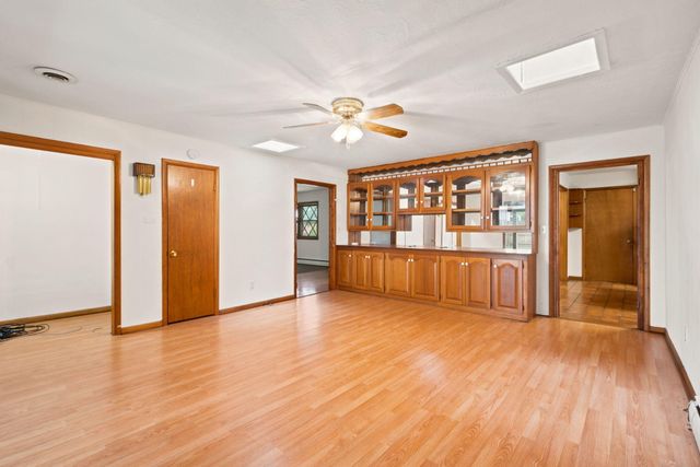 1668 S Sieger Drive, Springfield, MO 65804