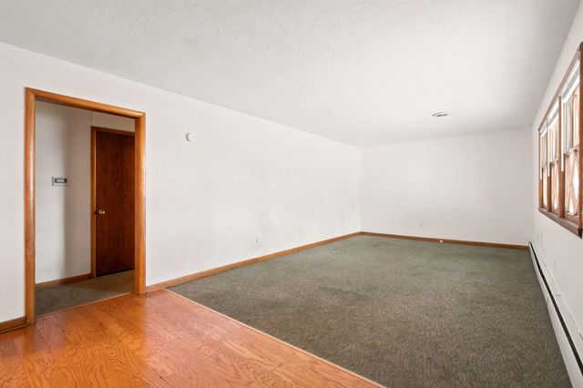 1668 S Sieger Drive, Springfield, MO 65804