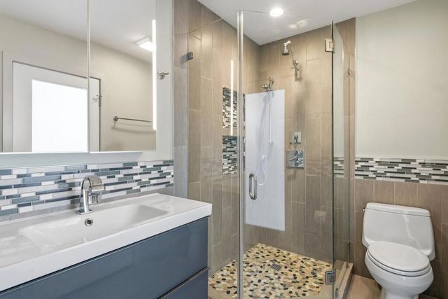 43240 Virginia Avenue, Palm Desert, CA 92211