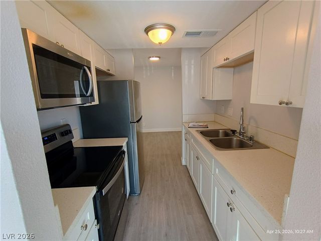 3655 Kolendo Court A, Las Vegas, NV 89103
