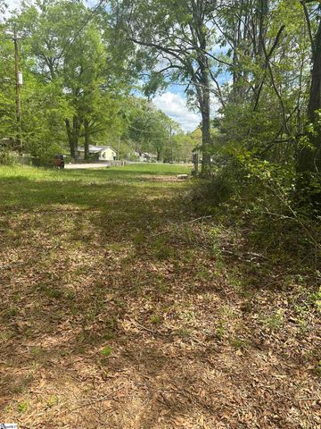 101 W Bluford Street, Clinton, SC 29325