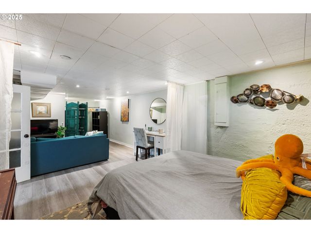 3710 Se 86TH Ave, Portland, OR 97266