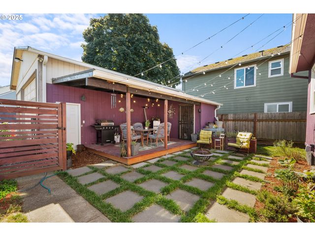 3710 Se 86TH Ave, Portland, OR 97266