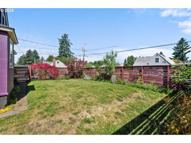 3710 Se 86TH Ave, Portland, OR 97266