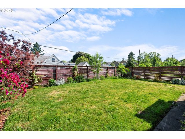 3710 Se 86TH Ave, Portland, OR 97266