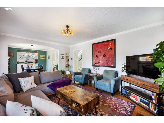 3710 Se 86TH Ave, Portland, OR 97266