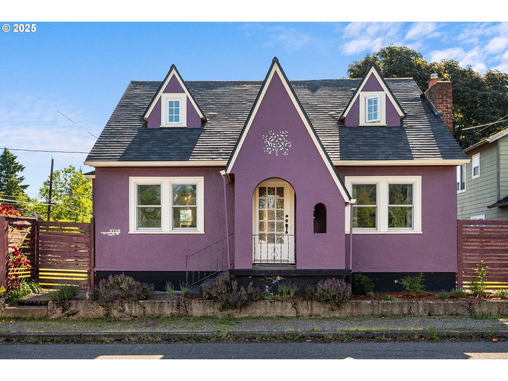 3710 Se 86TH Ave, Portland, OR 97266
