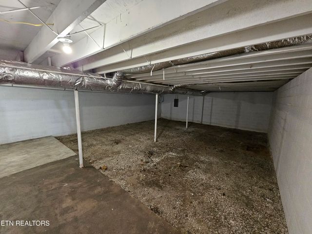 100 Steven Lane, Harriman, TN 37748