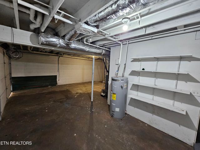 100 Steven Lane, Harriman, TN 37748