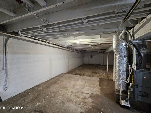 100 Steven Lane, Harriman, TN 37748