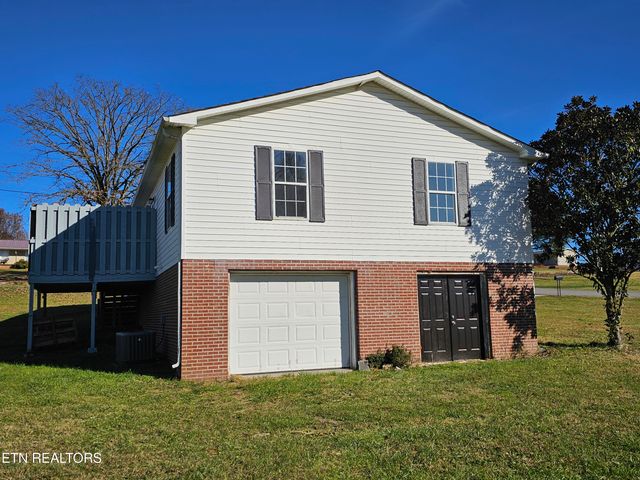 100 Steven Lane, Harriman, TN 37748
