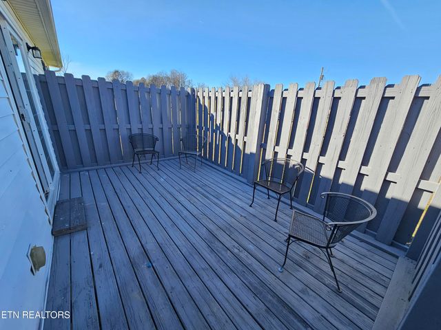 100 Steven Lane, Harriman, TN 37748