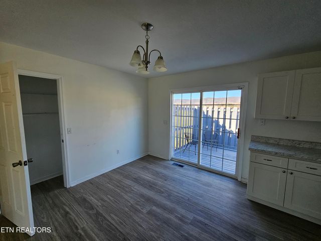 100 Steven Lane, Harriman, TN 37748