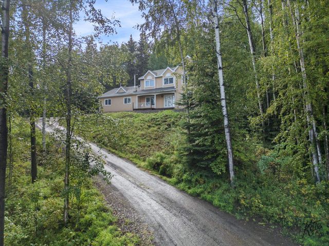 621 DERBYSHIRE DRIVE, Fairbanks, AK 99709