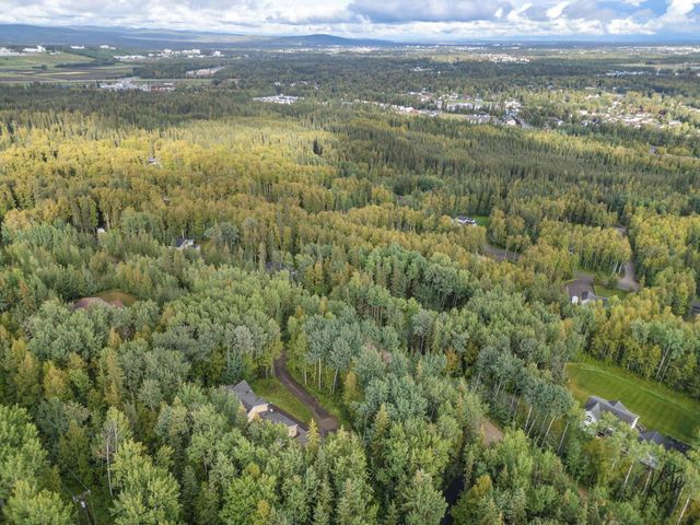 621 DERBYSHIRE DRIVE, Fairbanks, AK 99709