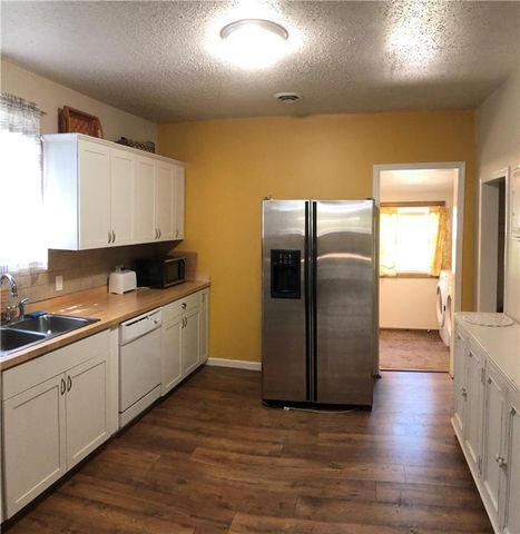 312 Grand Avenue, Leavenworth, KS 66048