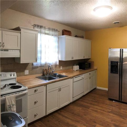 312 Grand Avenue, Leavenworth, KS 66048