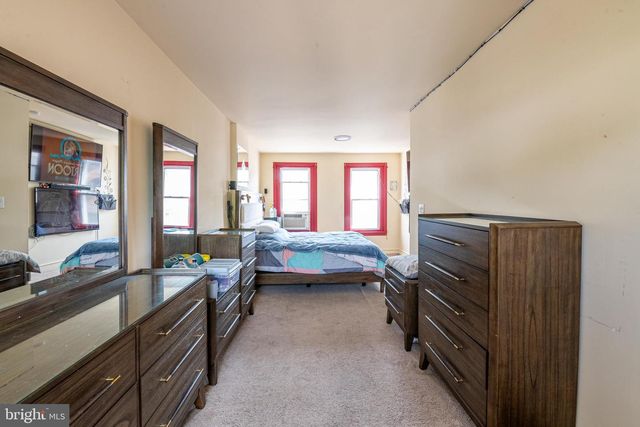 1711 PERKIOMEN AVE, Reading, PA 19602