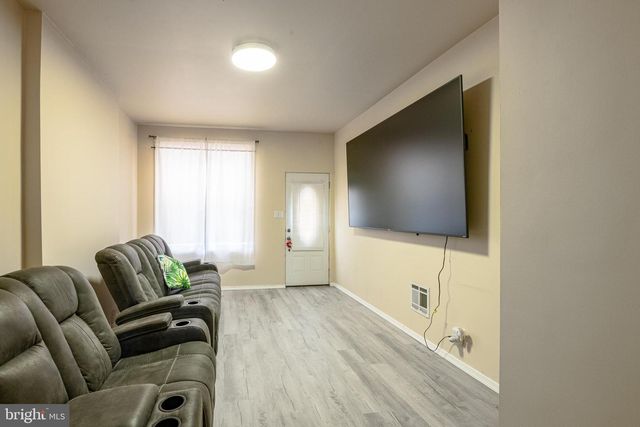 1711 PERKIOMEN AVE, Reading, PA 19602